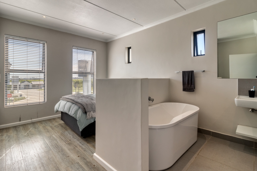 1 Bedroom Property for Sale in Sitari Country Estate Western Cape